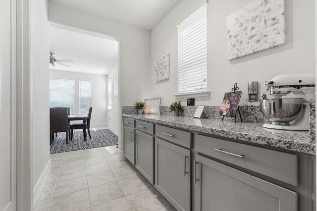 1230 Robbies Court, Hollister, CA 95023