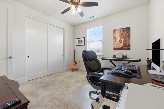 1230 Robbies Court, Hollister, CA 95023
