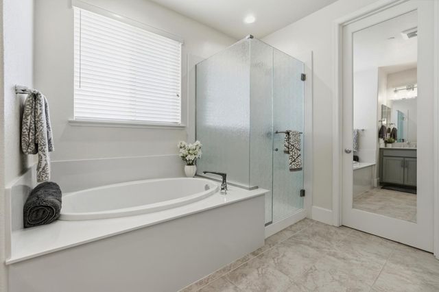 1230 Robbies Court, Hollister, CA 95023