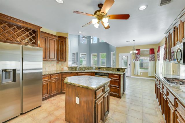 7619 Limber Bough Drive, Humble, TX 77346