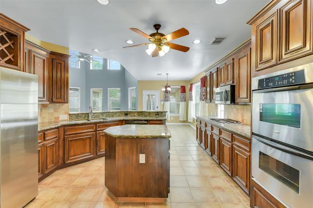 7619 Limber Bough Drive, Humble, TX 77346