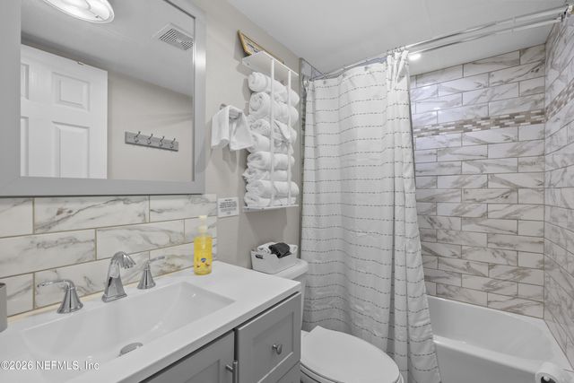 253 HESS RD Road, Crescent City, FL 32112