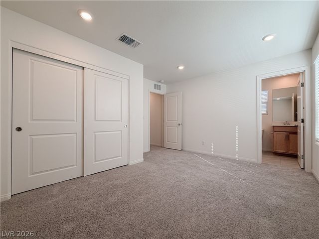 6972 Dandelion Park Avenue, Las Vegas, NV 89113