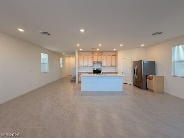 6972 Dandelion Park Avenue, Las Vegas, NV 89113