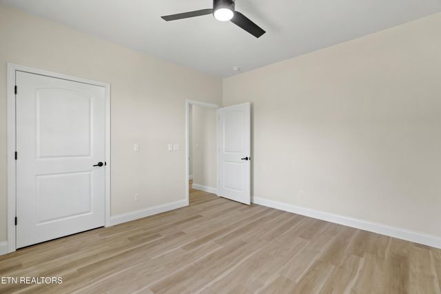 322 Fairway Drive, Dandridge, TN 37725