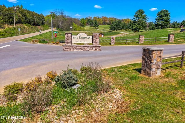 322 Fairway Drive, Dandridge, TN 37725