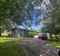 351 Center Street, Algonac, MI 48001