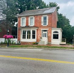 105 S COLUMBUS Street, Somerset, OH 43783