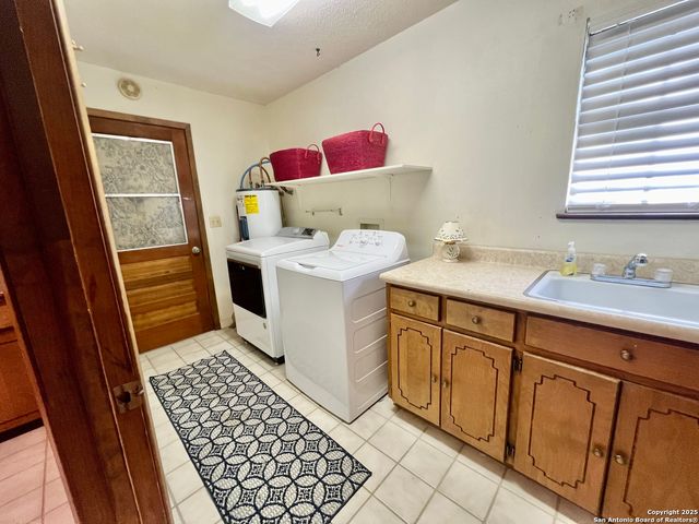 433 Fort Clark Rd, Brackettville, TX 78832