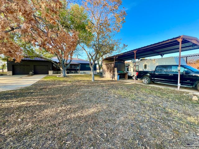 433 Fort Clark Rd, Brackettville, TX 78832