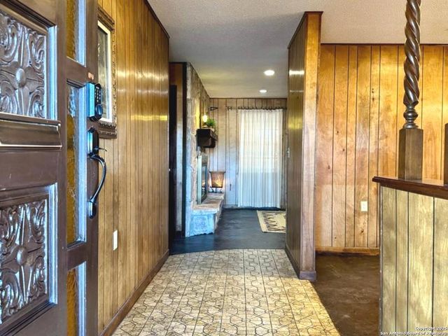 433 Fort Clark Rd, Brackettville, TX 78832