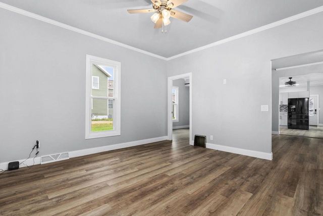 122 S 1st Street, Evansville, WI 53536
