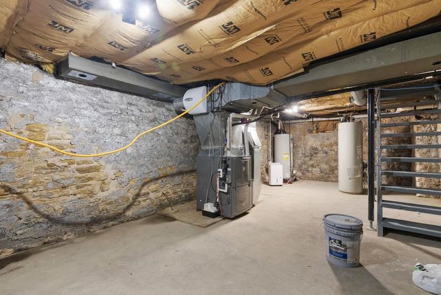 122 S 1st Street, Evansville, WI 53536
