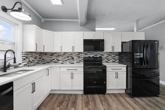 122 S 1st Street, Evansville, WI 53536