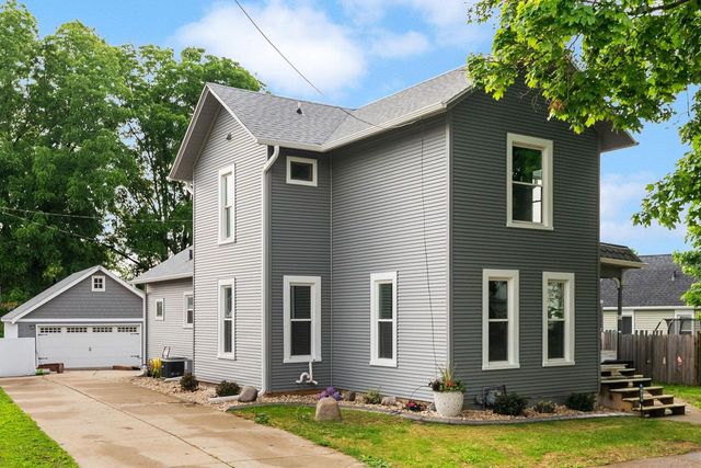 122 S 1st Street, Evansville, WI 53536