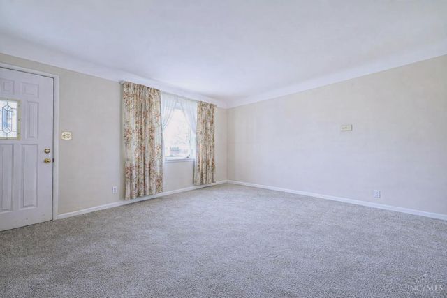 1206 Sycamore Lane, Amelia, OH 45102