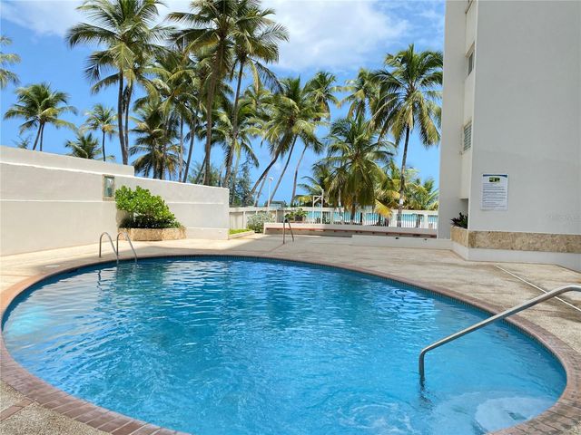 Park Plaza 4429 AVE ISLA VERDE 12, Carolina, PR 00979