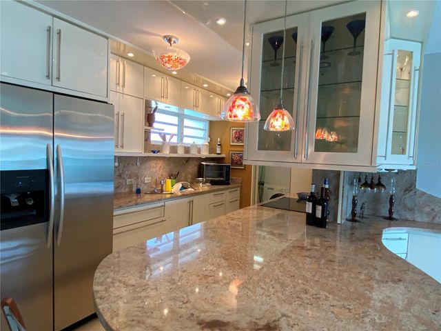 Park Plaza 4429 AVE ISLA VERDE 12, Carolina, PR 00979