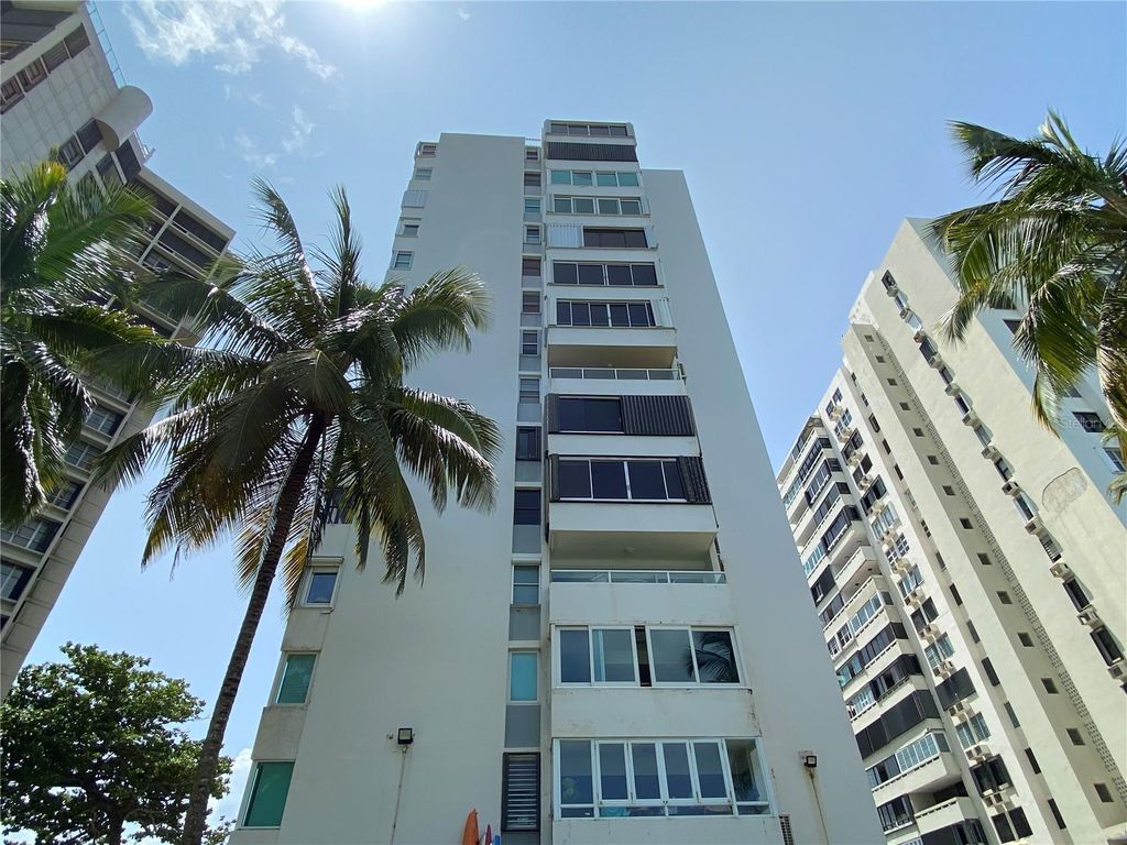 Park Plaza 4429 AVE ISLA VERDE 12, Carolina, PR 00979