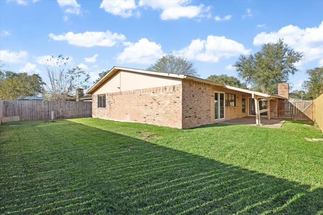 5527 Irish Hill Drive, Houston, TX 77053