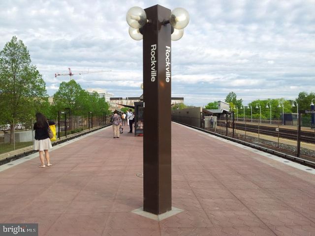 708 CRABB AVE, Rockville, MD 20850