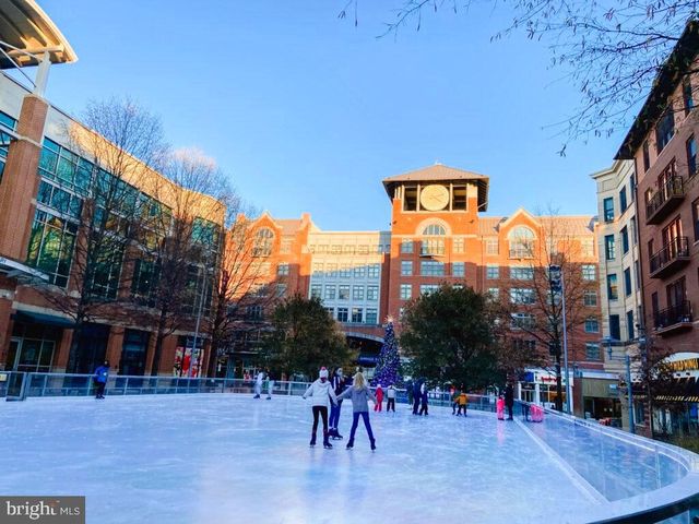 708 CRABB AVE, Rockville, MD 20850