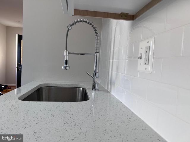 708 CRABB AVE, Rockville, MD 20850