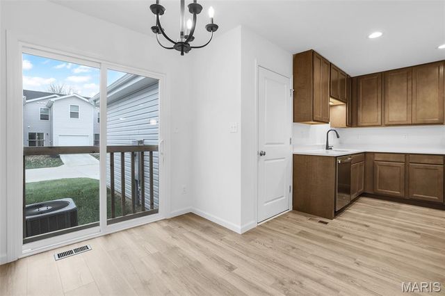 439 Sunset Hollow Drive, O'fallon, MO 63385