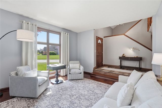 1 Pendle Point, Miamisburg, OH 45342