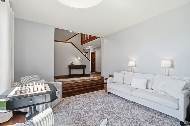 1 Pendle Point, Miamisburg, OH 45342