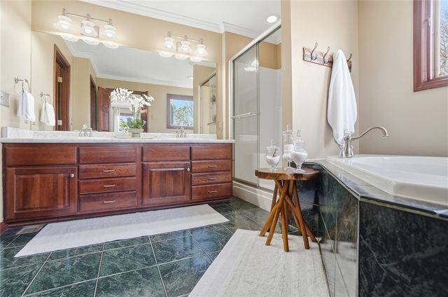 1 Pendle Point, Miamisburg, OH 45342