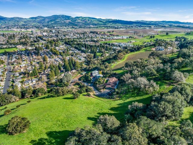 631 Casswall St, Napa, CA 94558