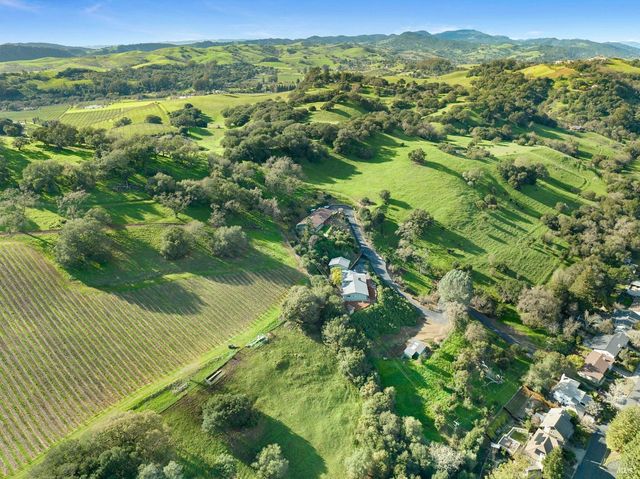 631 Casswall St, Napa, CA 94558