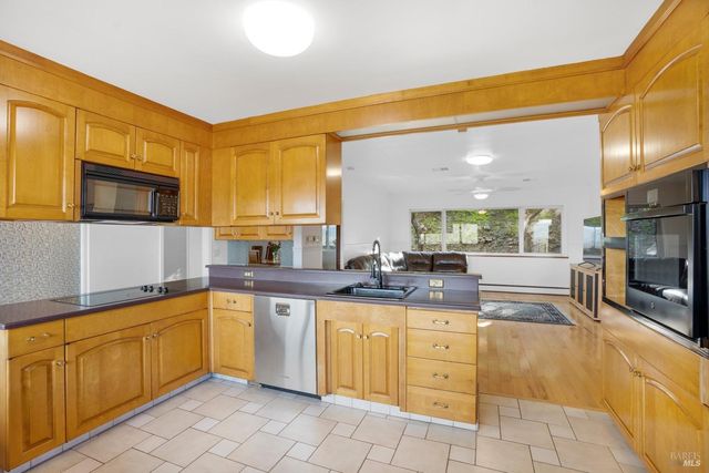 631 Casswall St, Napa, CA 94558