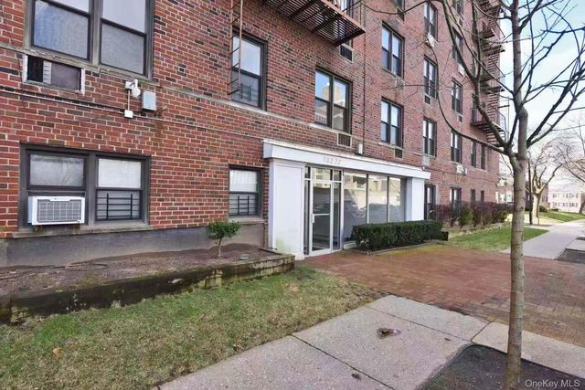 15272 Melbourne Avenue 2G, Flushing, NY 11367