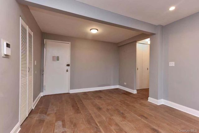 15272 Melbourne Avenue 2G, Flushing, NY 11367