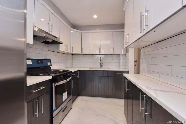 15272 Melbourne Avenue 2G, Flushing, NY 11367