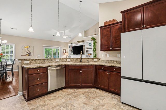 408 Windermere Lake Circle, Conway, SC 29526