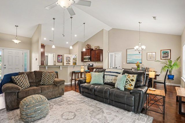 408 Windermere Lake Circle, Conway, SC 29526
