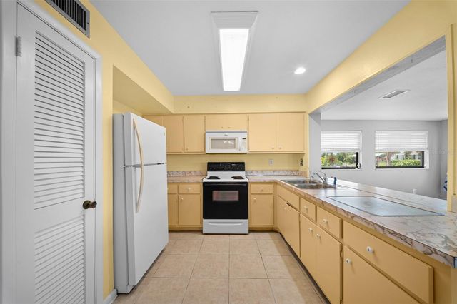 115 BEDFORD DRIVE NE, Port Charlotte, FL 33952