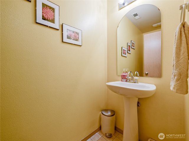 22613 132nd Place SE, Kent, WA 98042