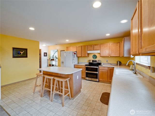 22613 132nd Place SE, Kent, WA 98042