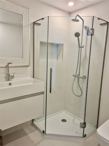 3001 S Ocean Dr 721, Hollywood, FL 33019