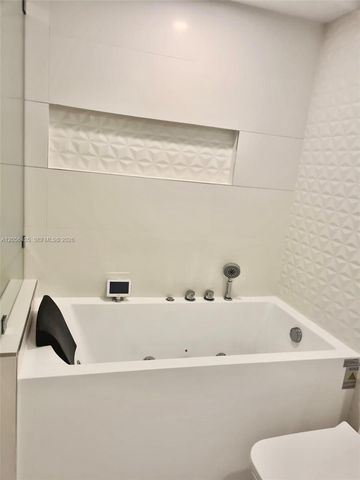 3001 S Ocean Dr 721, Hollywood, FL 33019