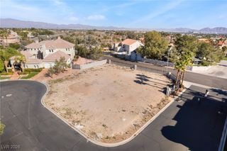 2210 Jamaica Court, Las Vegas, NV 89117