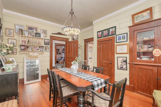 306 College Street, Red Oak, TX 75154