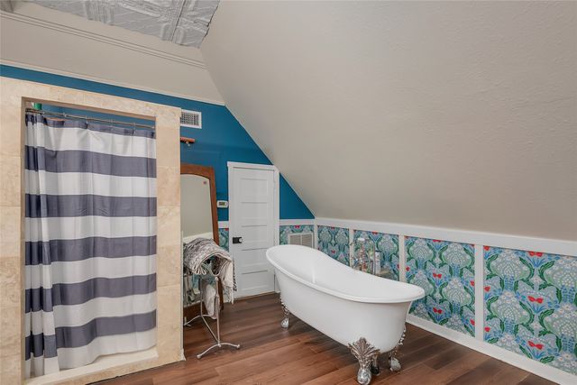 306 College Street, Red Oak, TX 75154