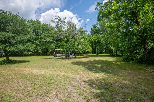 306 College Street, Red Oak, TX 75154