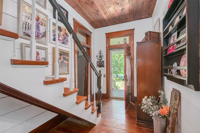 306 College Street, Red Oak, TX 75154