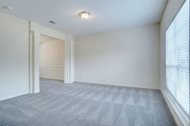 105 N Laurel Springs Drive, Desoto, TX 75115